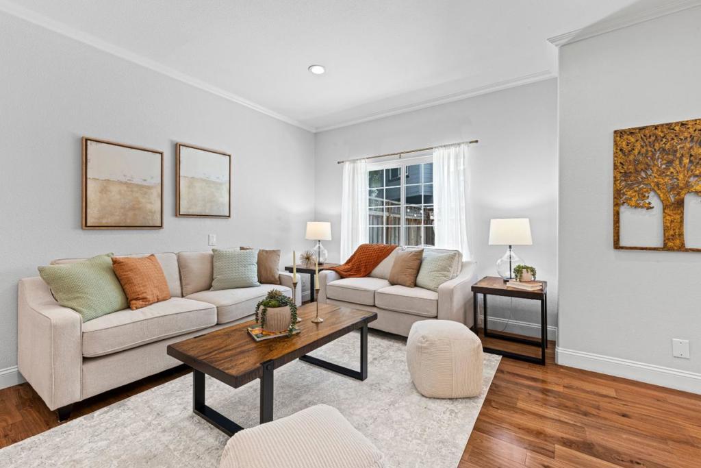 141 Orchard Oak Circle