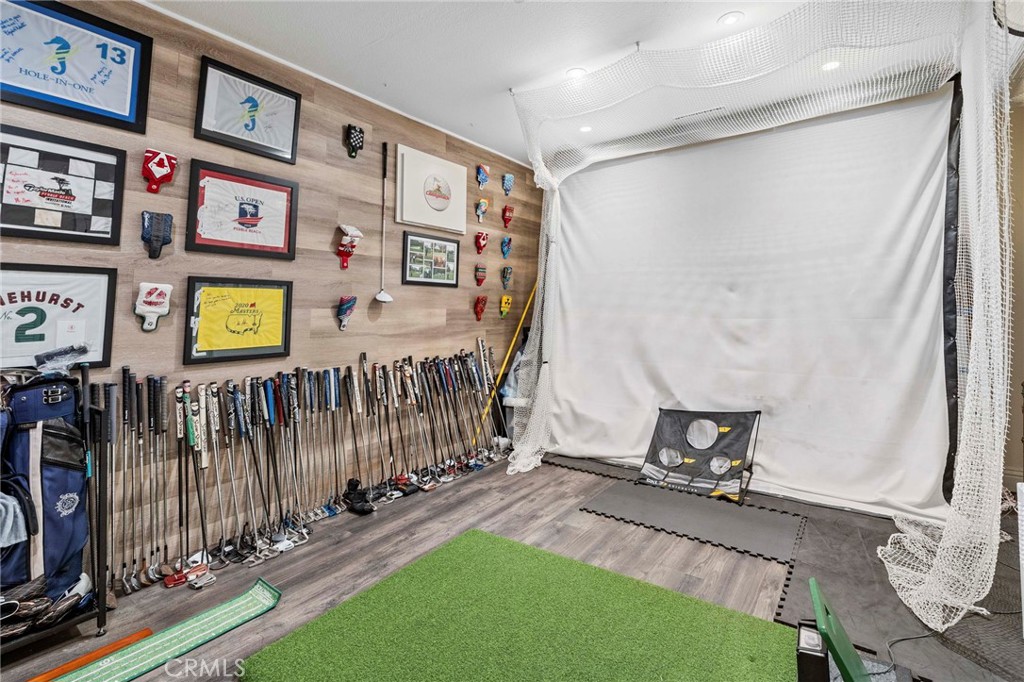 Belcourt Hill (BLHL) - Residential