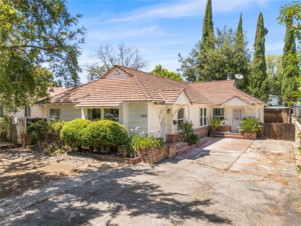 10559 Camarillo ST