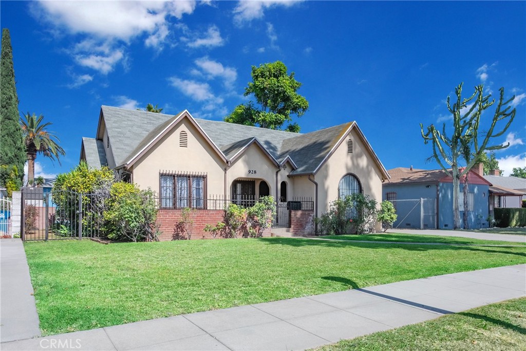928 S 9th Street