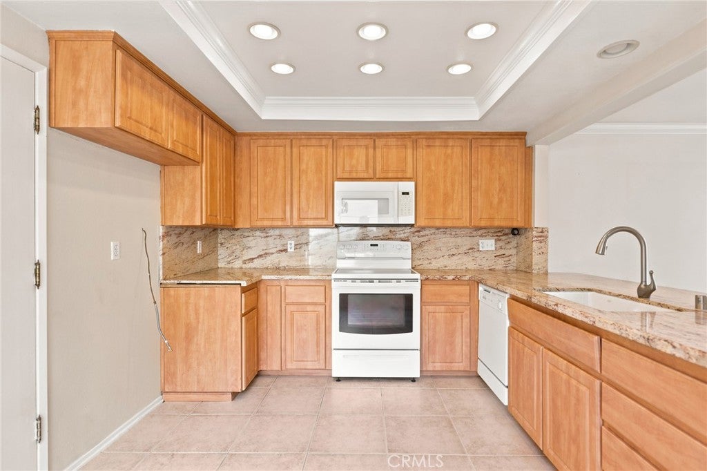 8424 Goldsport Circle