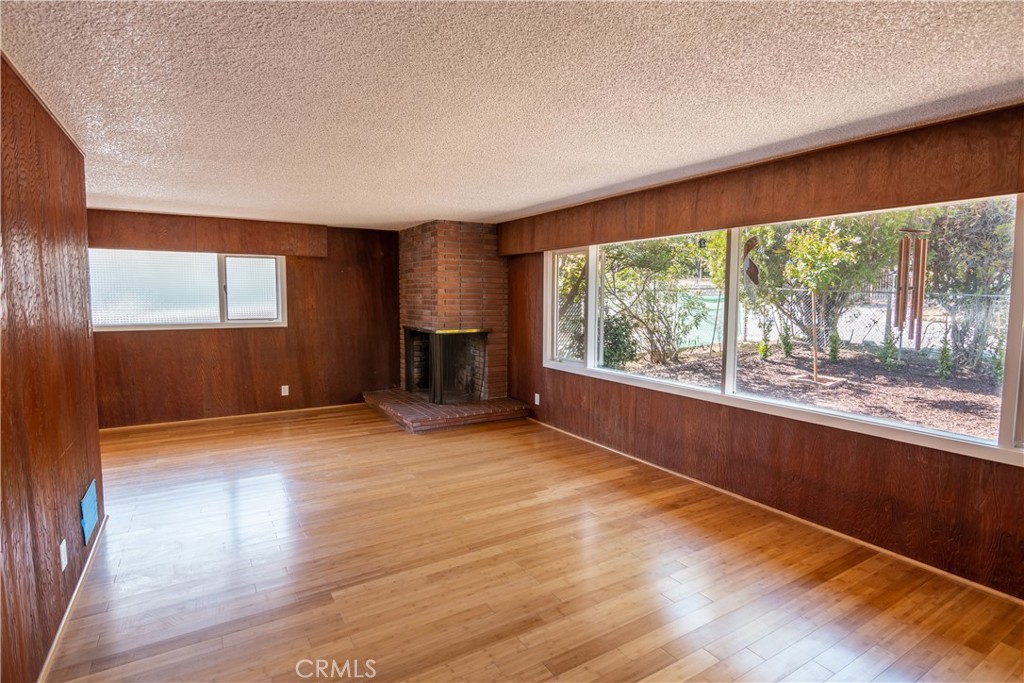 318 E Laurel Avenue