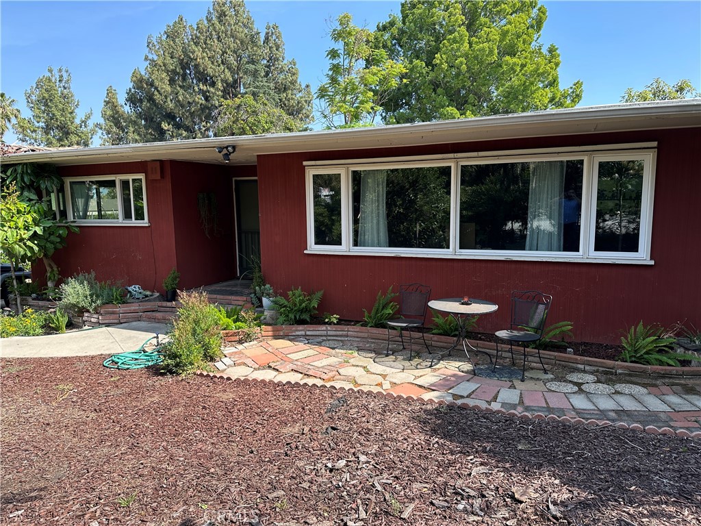 318 E Laurel Avenue