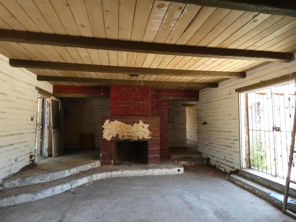 4206 Camino Paz