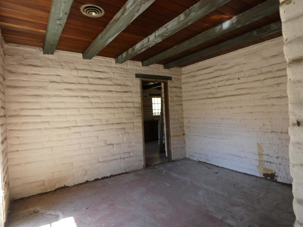 4206 Camino Paz