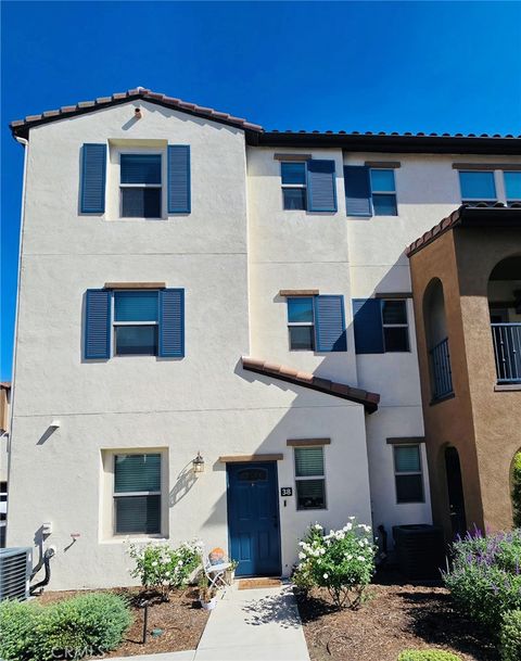 9871 Alburtis Avenue 38 Santa Fe Springs CA 90670