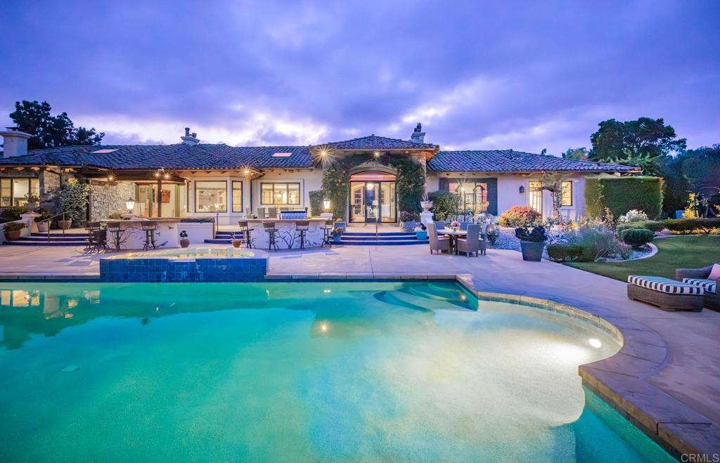 4843 La Jacaranda