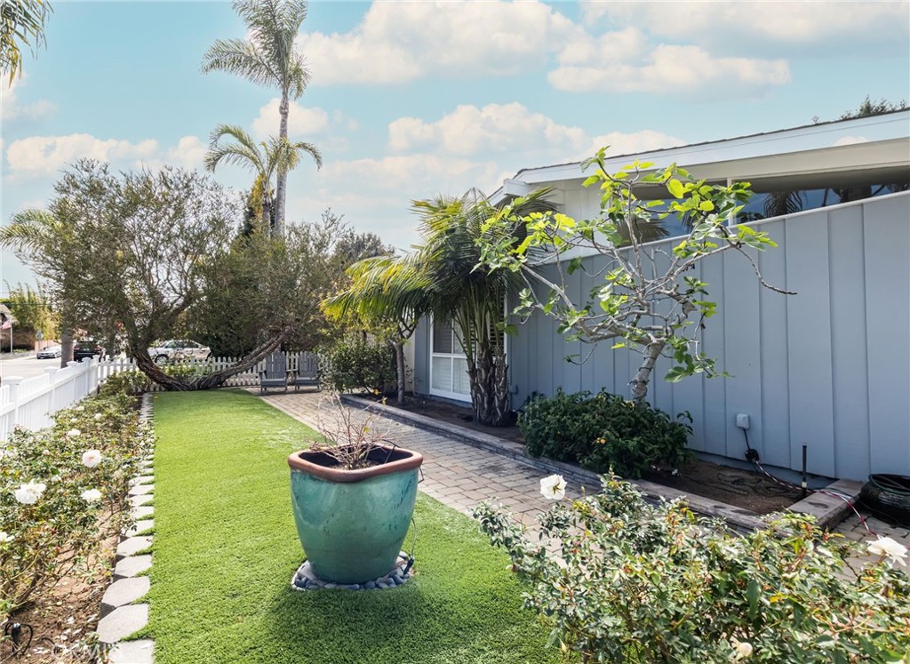 439 S Prospect Avenue