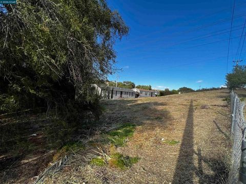 Photo of 332 332 Home Acres Ave Ave, Vallejo, CA 94591 (MLS # 41125572)