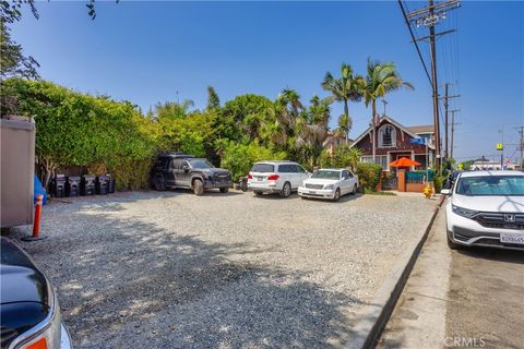 Photo of 1909 Pacific Avenue, Venice, CA 90291 (MLS # BB26024021)
