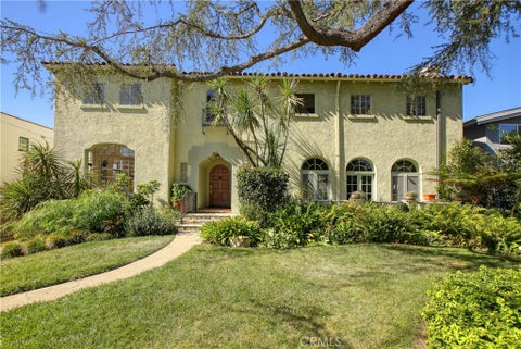 Photo of 1543 Hillcrest Avenue, Glendale, CA 91202 (MLS # GD26227589)