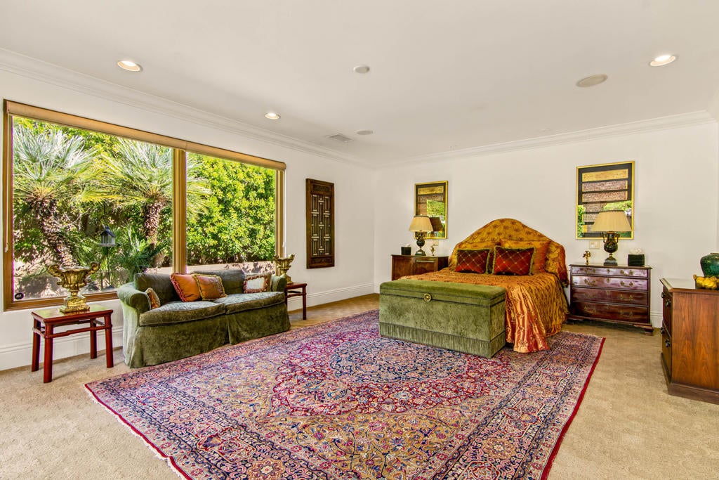 252 Camino Sur