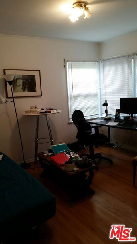 Tiny photo for 1541 Veteran Avenue, Los Angeles, CA 90024 (MLS # 25613517)