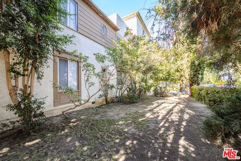 Tiny photo for 1541 Veteran Avenue, Los Angeles, CA 90024 (MLS # 25613517)