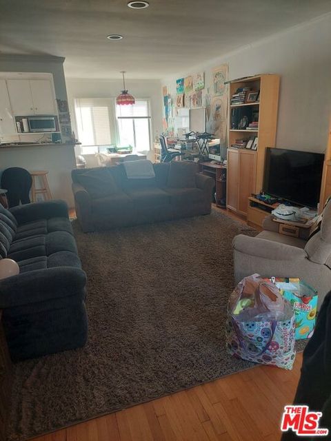 Tiny photo for 1541 Veteran Avenue, Los Angeles, CA 90024 (MLS # 25613517)