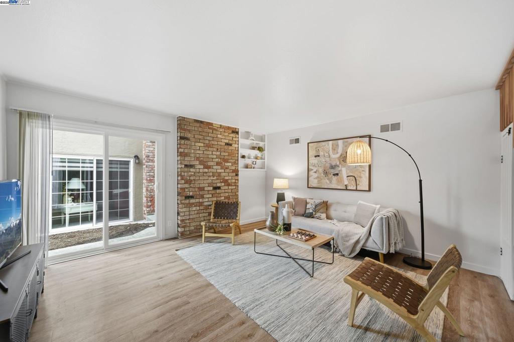 FAIRVIEW - Residential