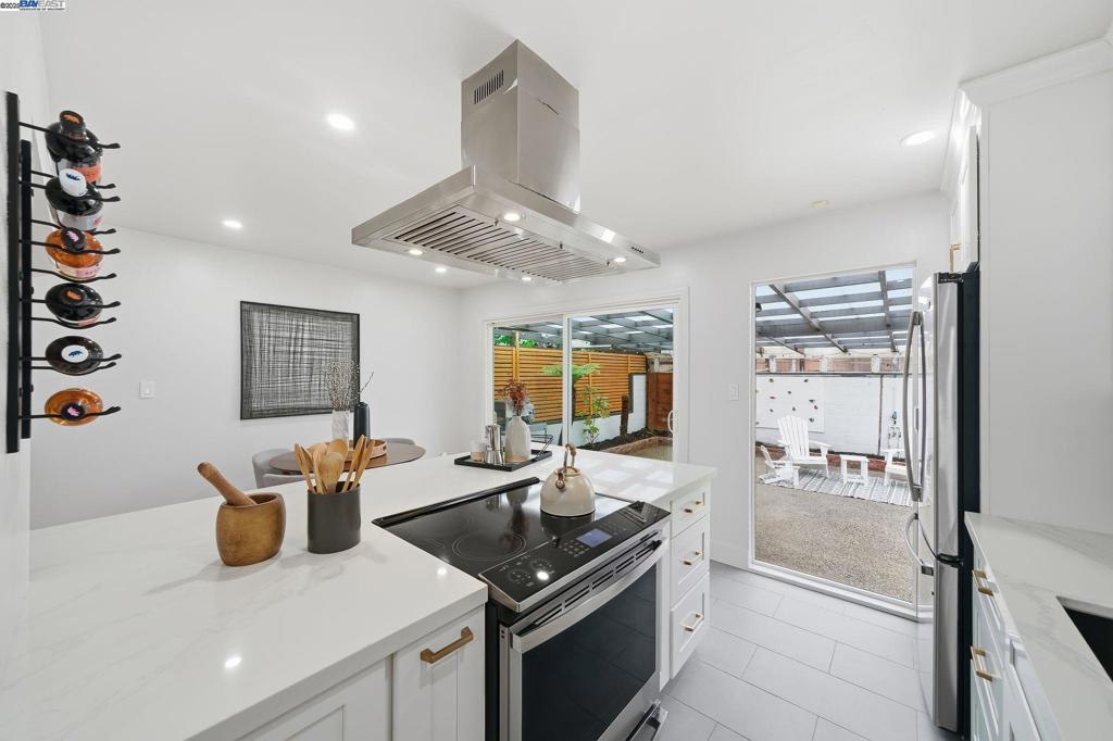 FAIRVIEW - Residential