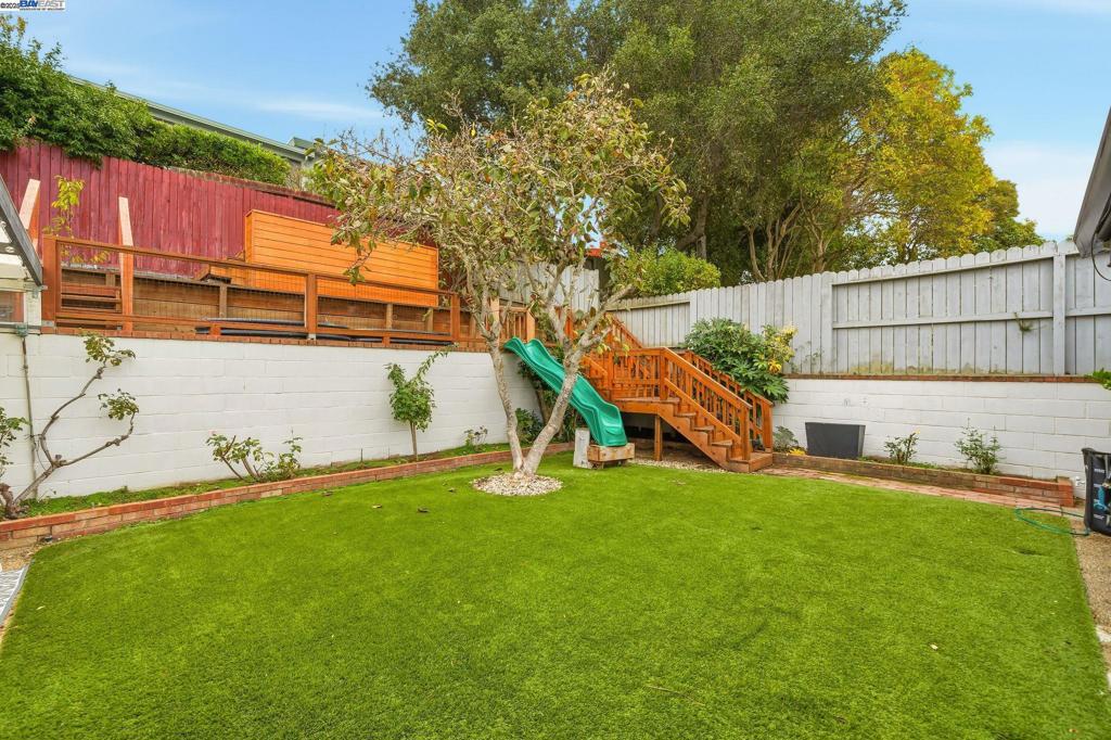 FAIRVIEW - Residential