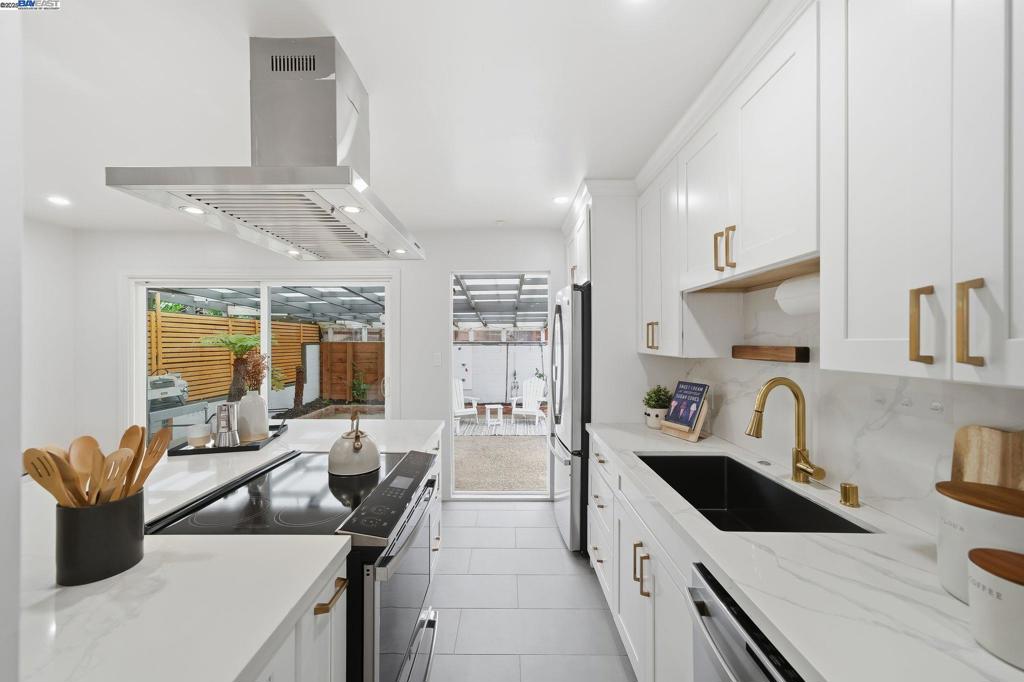 FAIRVIEW - Residential