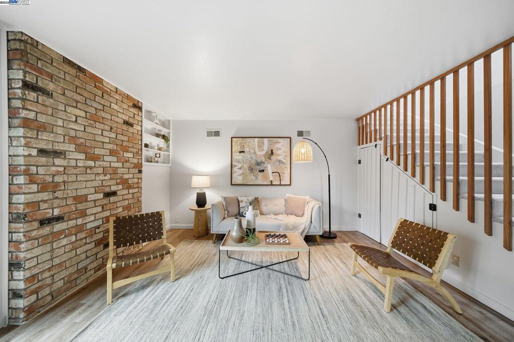 FAIRVIEW - Residential