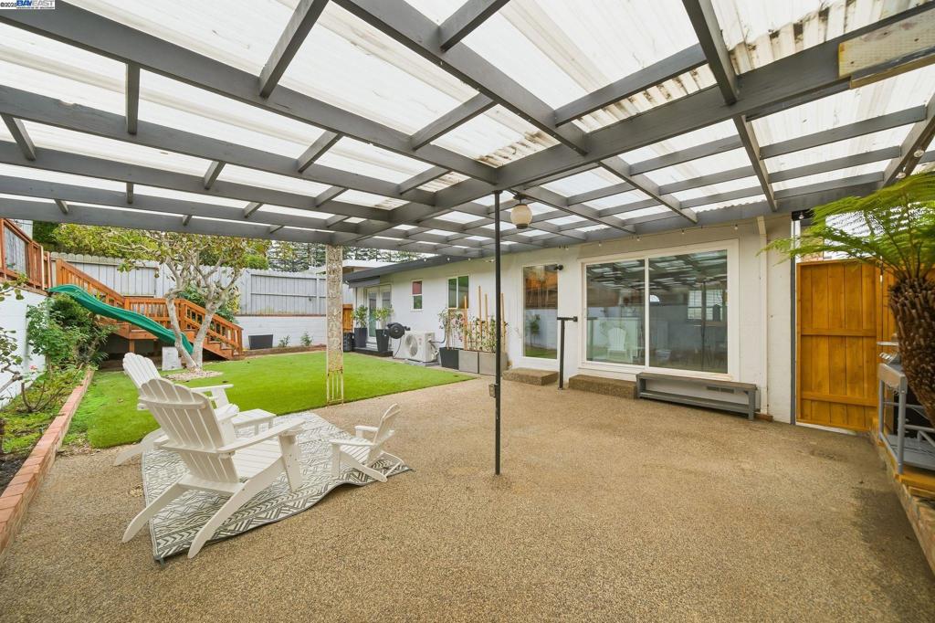 FAIRVIEW - Residential