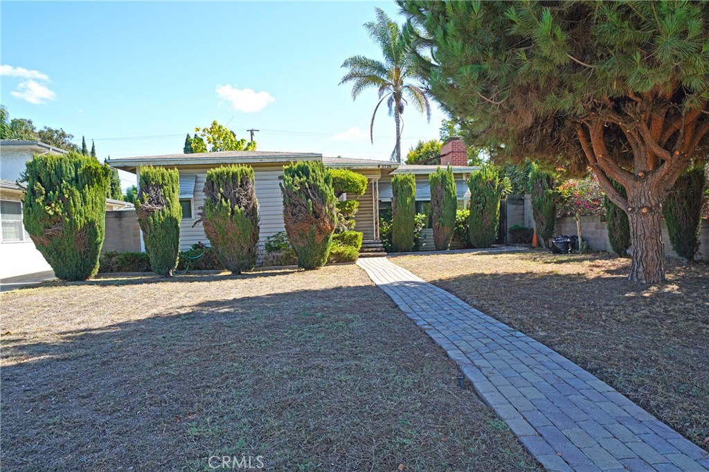 Los Cerritos (LC) - Residential