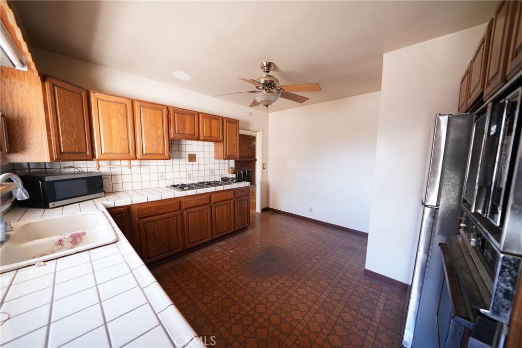 Los Cerritos (LC) - Residential