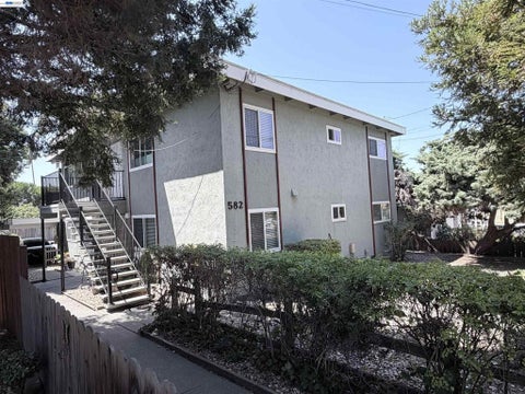 Photo of 582 E H St St, Benicia, CA 94510 (MLS # 41146577)
