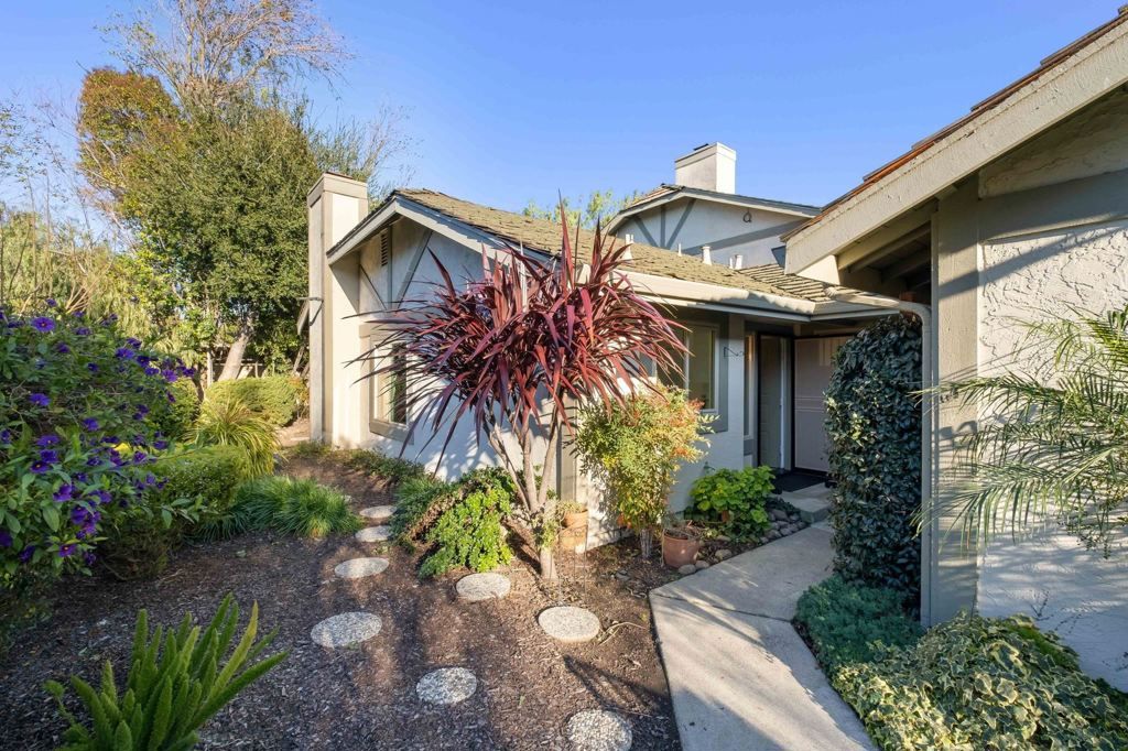 Photo of 34376 Gadwall Cmn, Fremont, CA 94555 (MLS # 41120506)