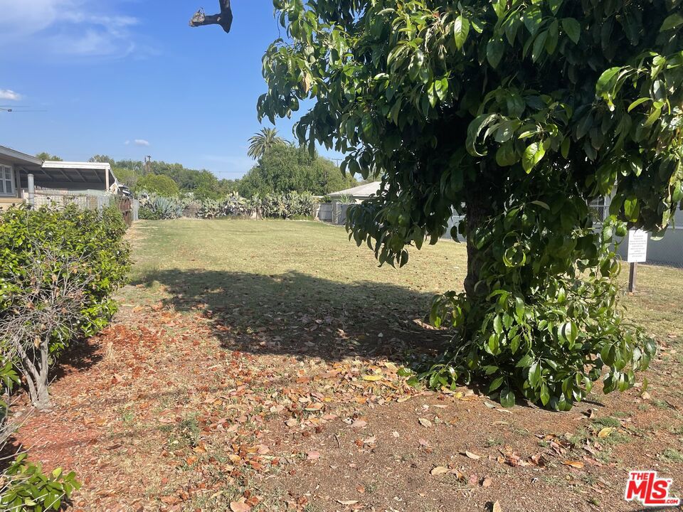 110 N Alameda Avenue