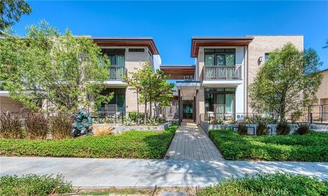 Photo of 125 Hurlbut Street #203, Pasadena, CA 91105 (MLS # PF26106287)