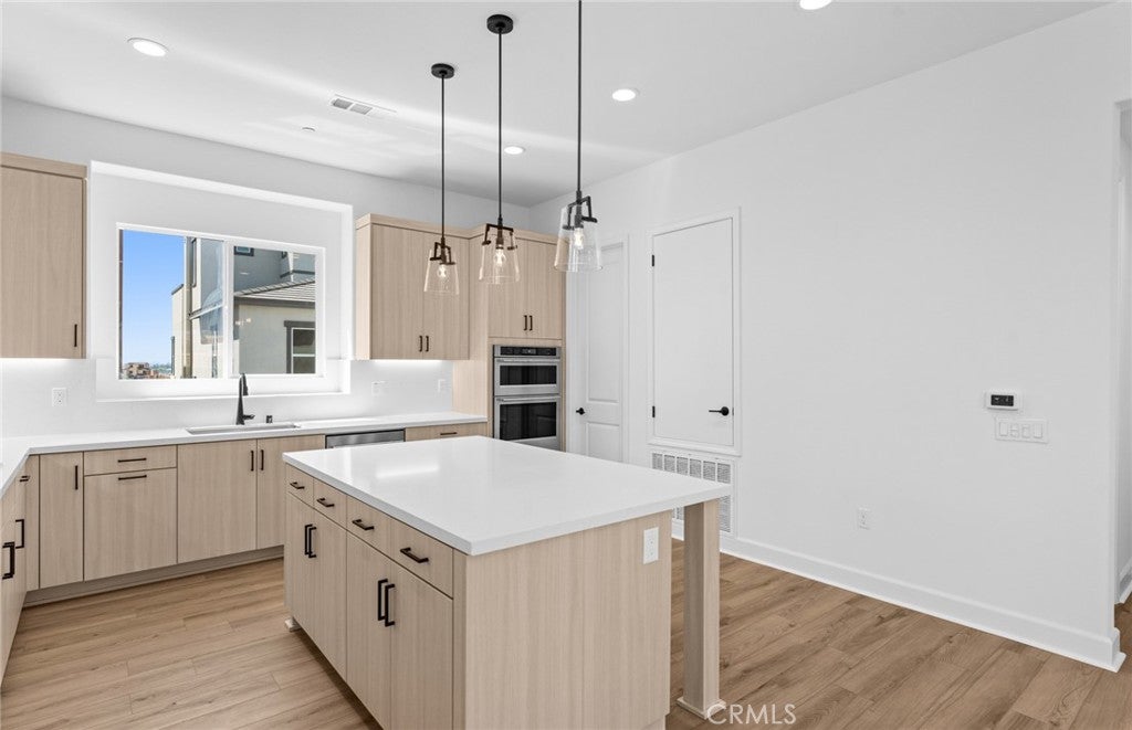 756 Gadwall, Irvine CA 92618 - Photo 7