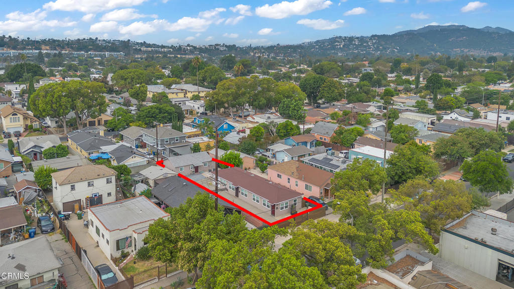 3136 3138 Casitas Avenue