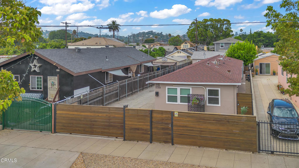 3136 3138 Casitas Avenue