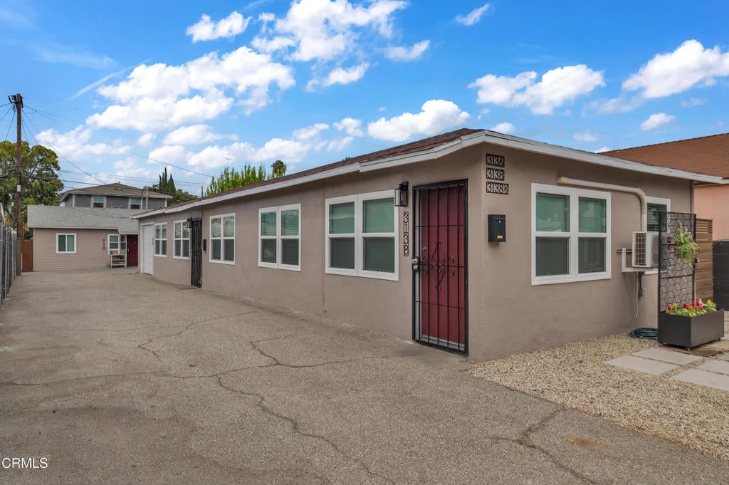 3136 3138 Casitas Avenue