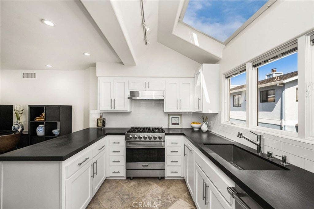 506 1/2 Acacia, Corona Del Mar CA 92625 - Photo 17