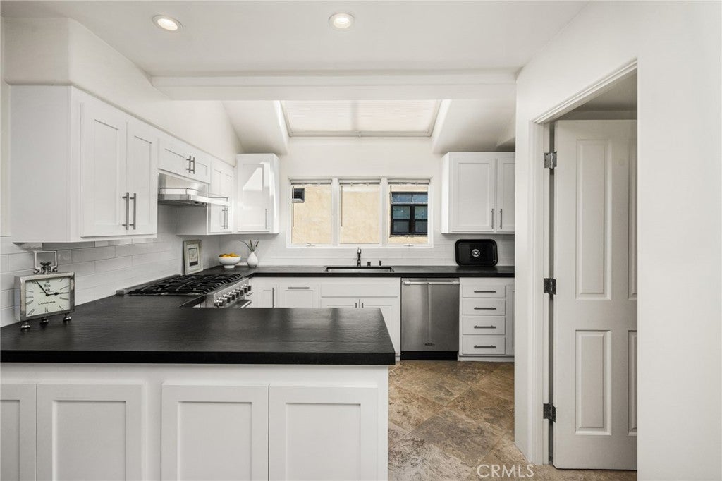 506 1/2 Acacia, Corona Del Mar CA 92625 - Photo 16