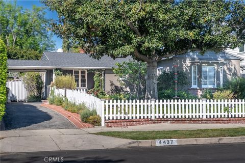 Photo of 4437 Farmdale Ave, Studio City, CA 91602 (MLS # SR26061907)