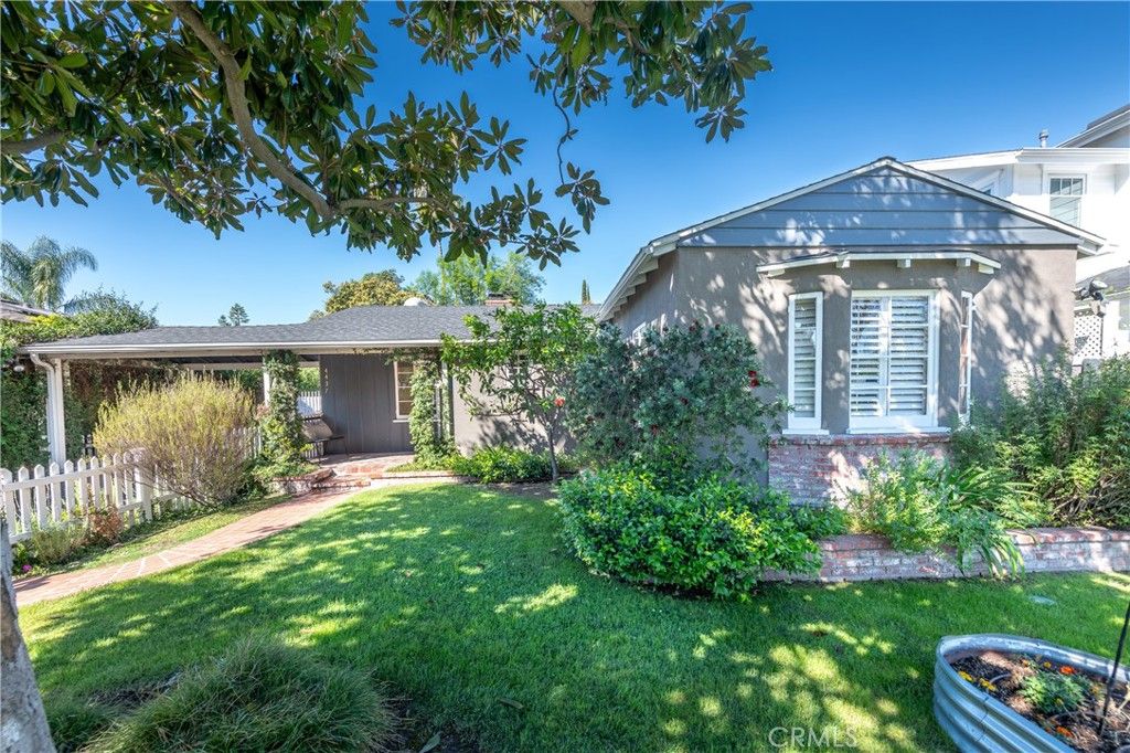 Photo of 4437 Farmdale Ave, Studio City, CA 91602 (MLS # SR26061907)