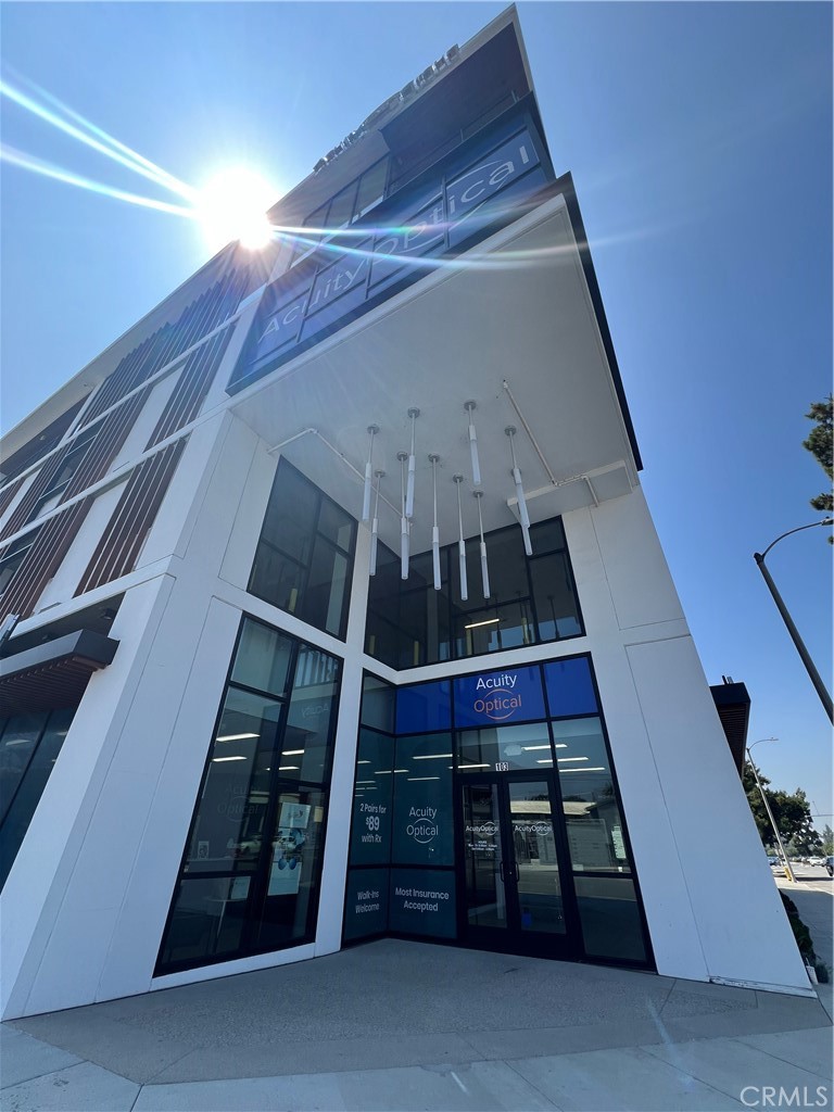 The subject property is newly constructed and finished in 2022 with ample, covered parking which is free for tenants and visitors. The leasing opportunity is for ground floor restaurant, retail or medical office tenants seeking prominent exposure along a main community thoroughfare. The zoning is Downtown Mixed Use (DMU). The space features clear height of 12’4” – 13’5”, frontage along Santa Anita Avenue of approximately 23’8” and floor to ceiling windows which presents an excellent window graphic opportunity. In terms of location, the property is steps away from REI Co-Op, a popular outdoor apparel and equipment retailer and within walking distance of the Metro Gold Line and In-N-Out Burger. The building resides just south of the I-210 which increases the trade area for many businesses into Pasadena and Duarte.