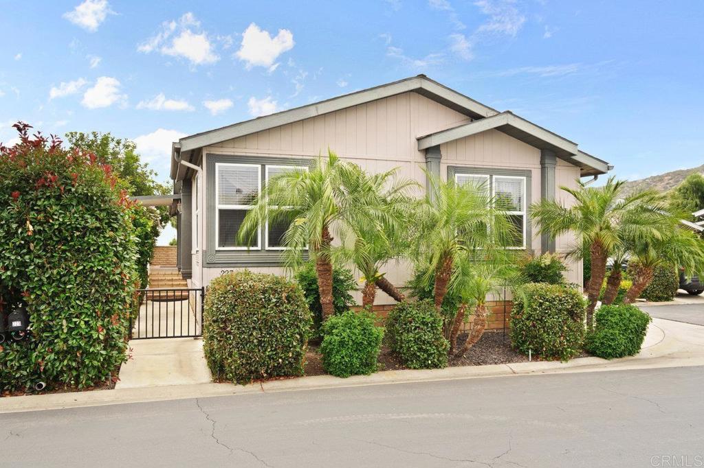 11851 Riverside Drive SPC 223