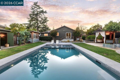 Photo of 1122 Juanita Dr DR, Lafayette, CA 94595 (MLS # 41149406)