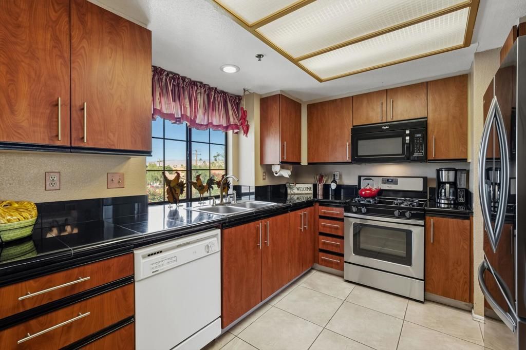Photo of 68035 Lakeland Drive, Cathedral City, CA 92234 (MLS # 219137357DA)