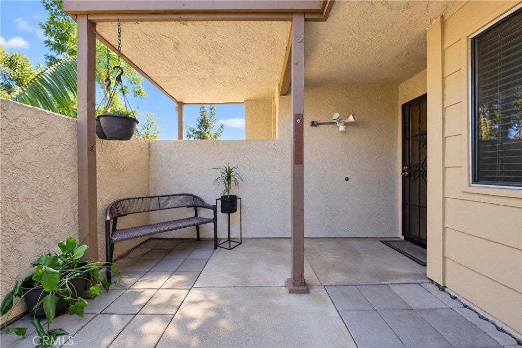 4572 W 5th Street