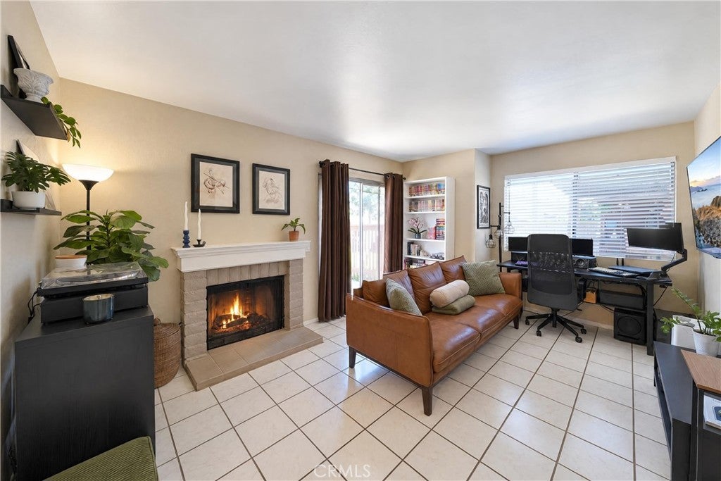 4572 W 5th Street