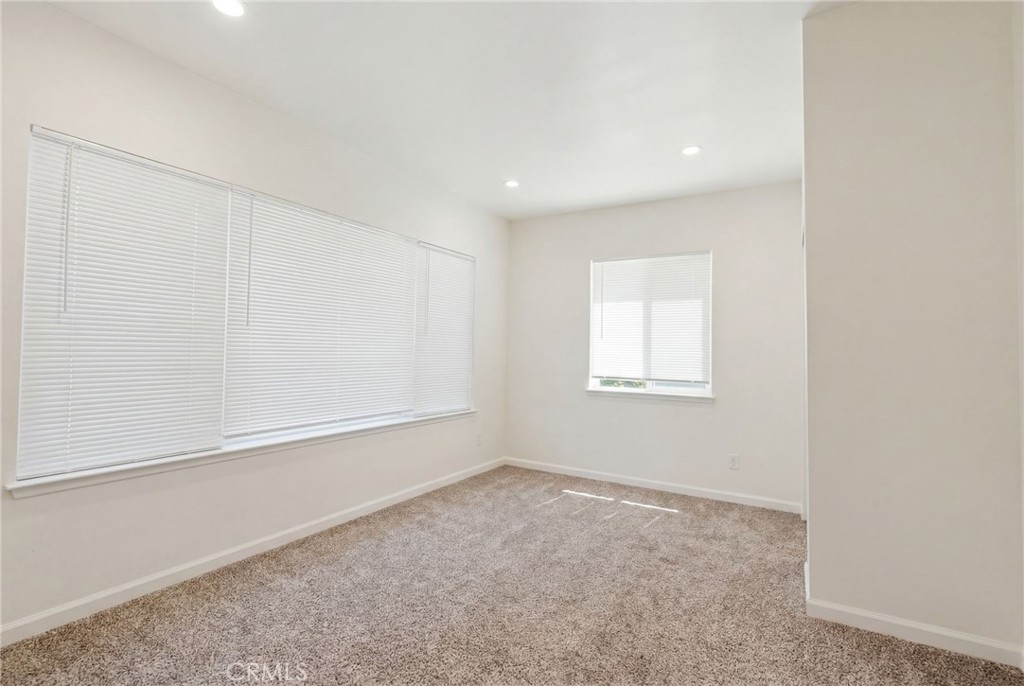249 E Graham