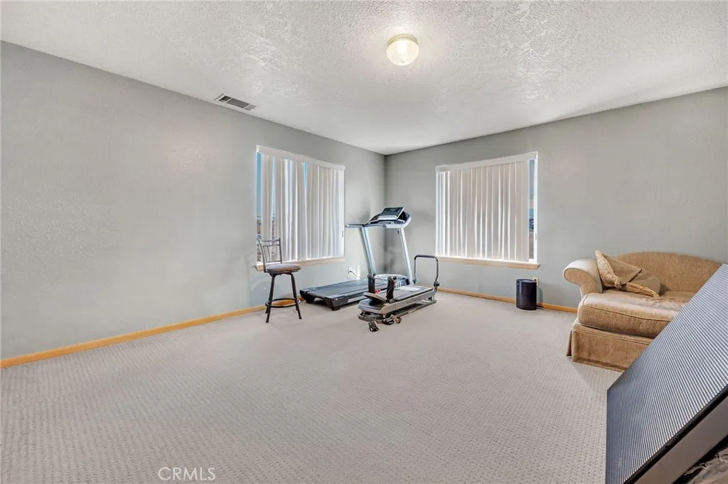 Apple Valley, California 92308, United States, 5 Bedrooms Bedrooms, ,3 BathroomsBathrooms,Residential,Active,117651