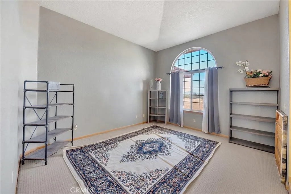 Apple Valley, California 92308, United States, 5 Bedrooms Bedrooms, ,3 BathroomsBathrooms,Residential,Active,117651