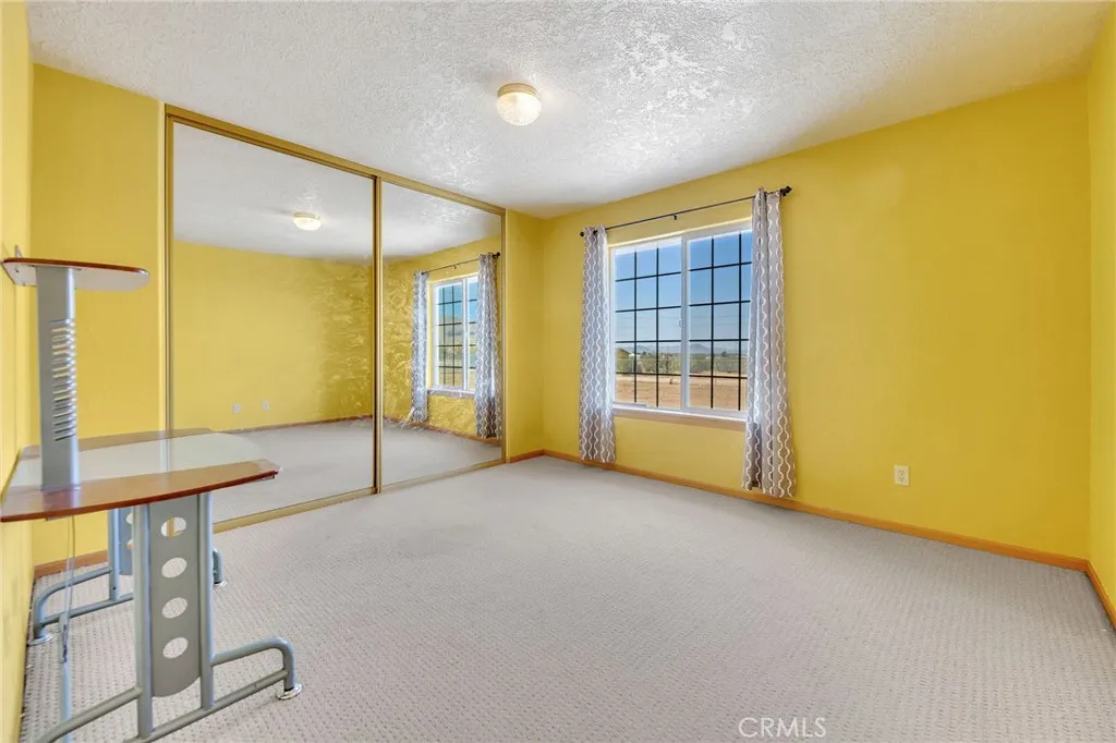 Apple Valley, California 92308, United States, 5 Bedrooms Bedrooms, ,3 BathroomsBathrooms,Residential,Active,117651