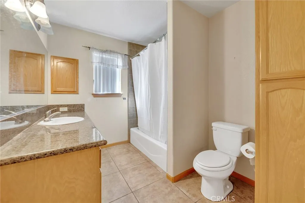 Apple Valley, California 92308, United States, 5 Bedrooms Bedrooms, ,3 BathroomsBathrooms,Residential,Active,117651